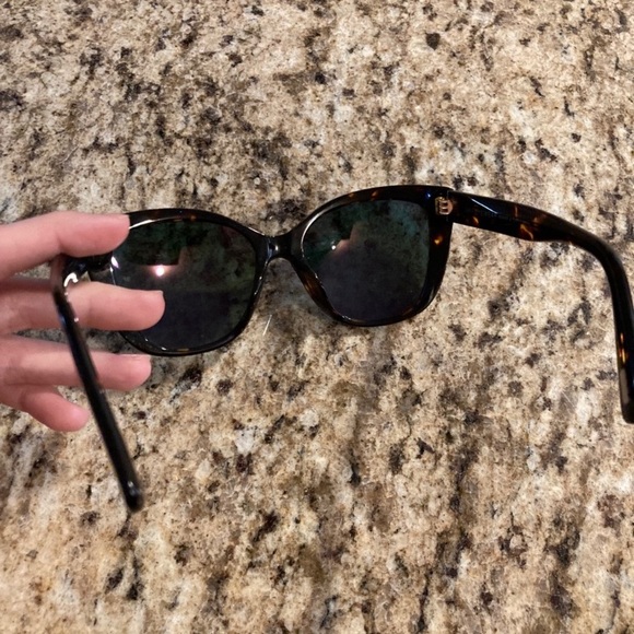 Diff Eyewear Ruby Sunglasses - Picture 2 of 3